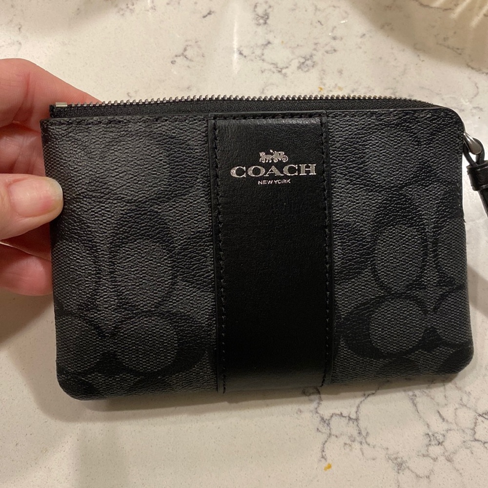 NWOT Coach Wristlet